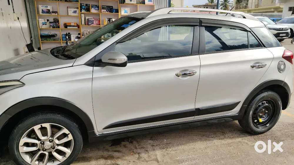 Hyundai I20 Active 2017 Petrol 100000 Km Driven