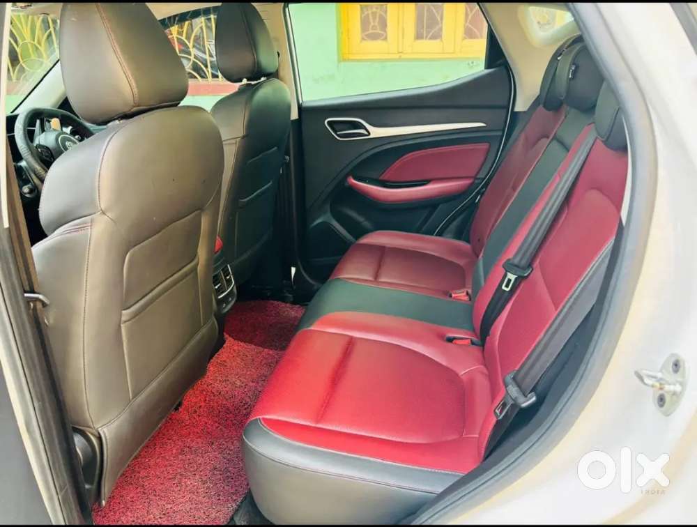 Mg Astor Savy Cvt Automatic Sangaria Red