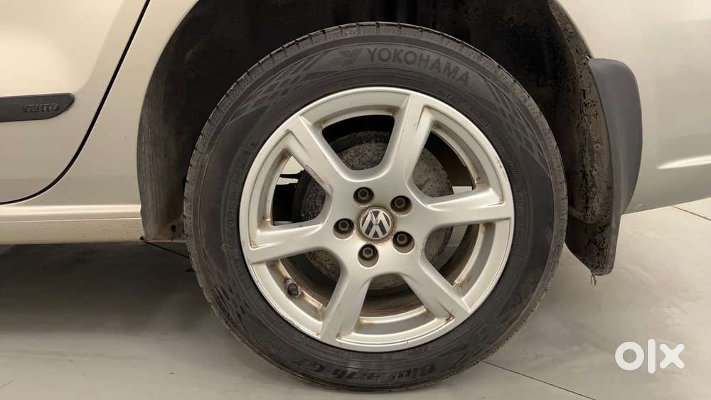 Volkswagen Vento Petrol Highline, 2014, Petrol