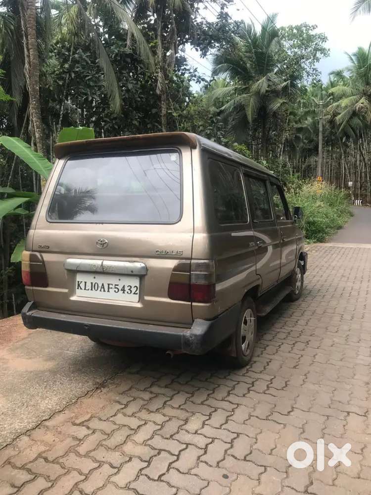 Toyota Qualis