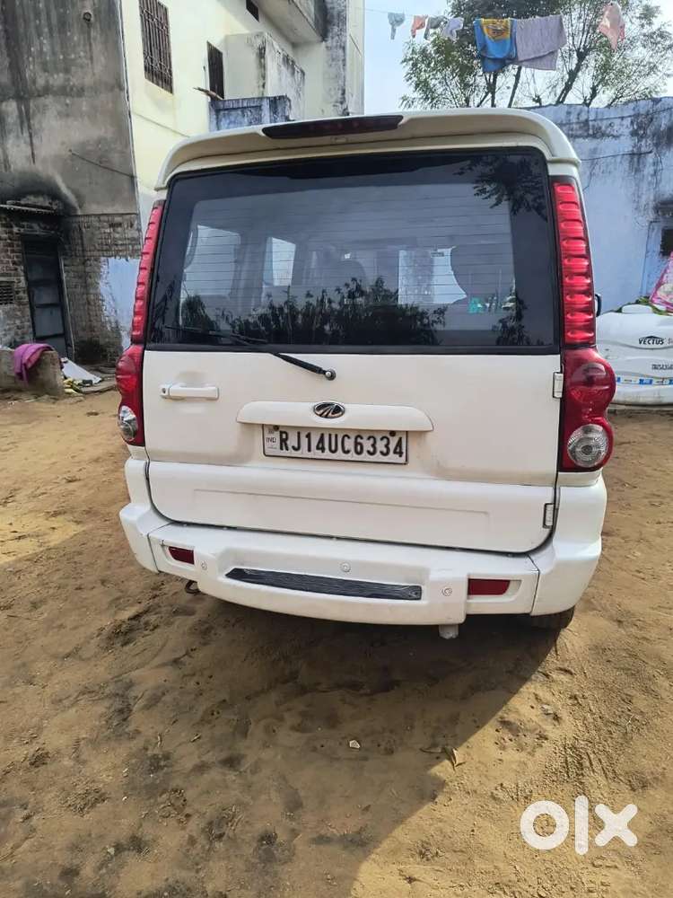 Mahindra Scorpio 2012