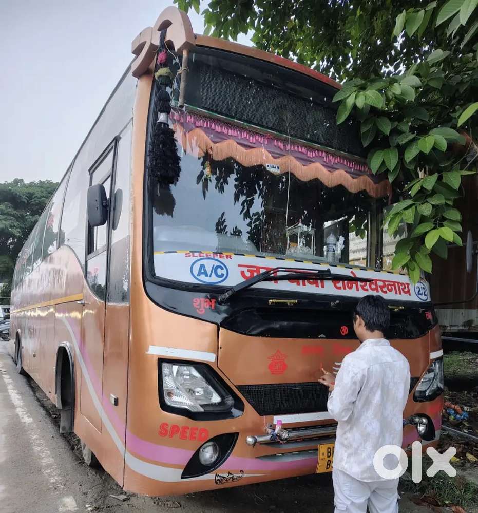 Tata lpo 1618 tc sleeper bus in good condition