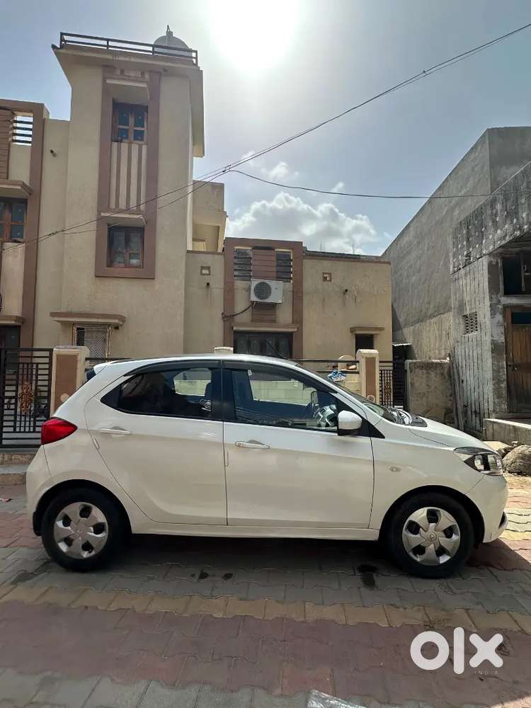 Tata Tiago 2016