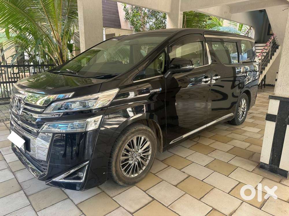 Toyota Vellfire 2.5 Executive Lounge, 2021, Petrol