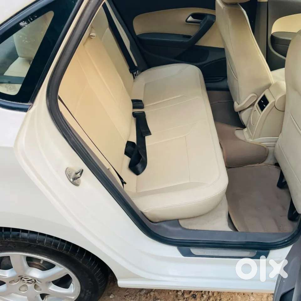 Volkswagen Vento Petrol Highline At, 2014, Petrol