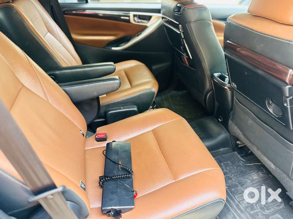 Toyota Innova Crysta [ ] 2.4 Zx At 7 Str, 2022, Diesel