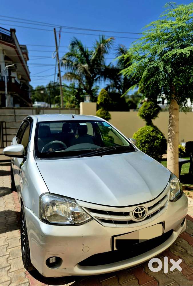 Toyota Etios Liva 2014 Petrol - 75,000 Km - Single Owner