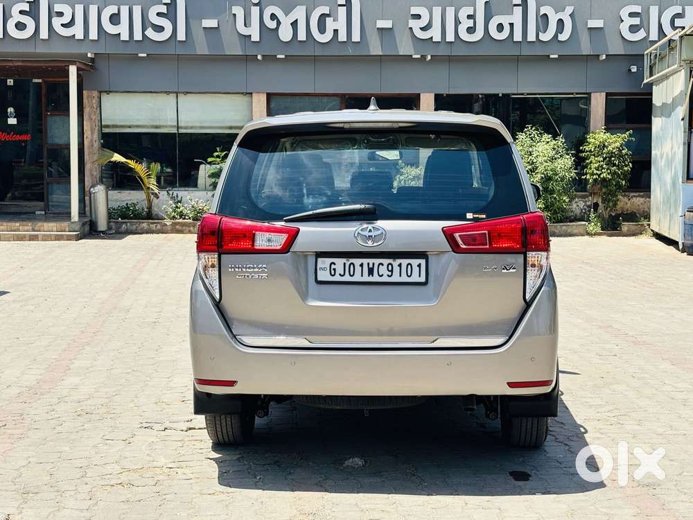 Toyota Innova Crysta [2020-ongoing] 2.4 Gx At 7 Str, 2021, Diesel