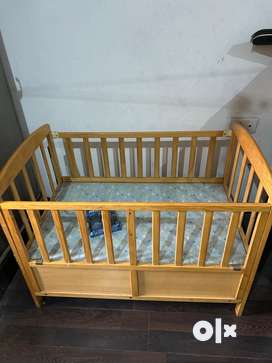 Baby crib for sale clearance olx