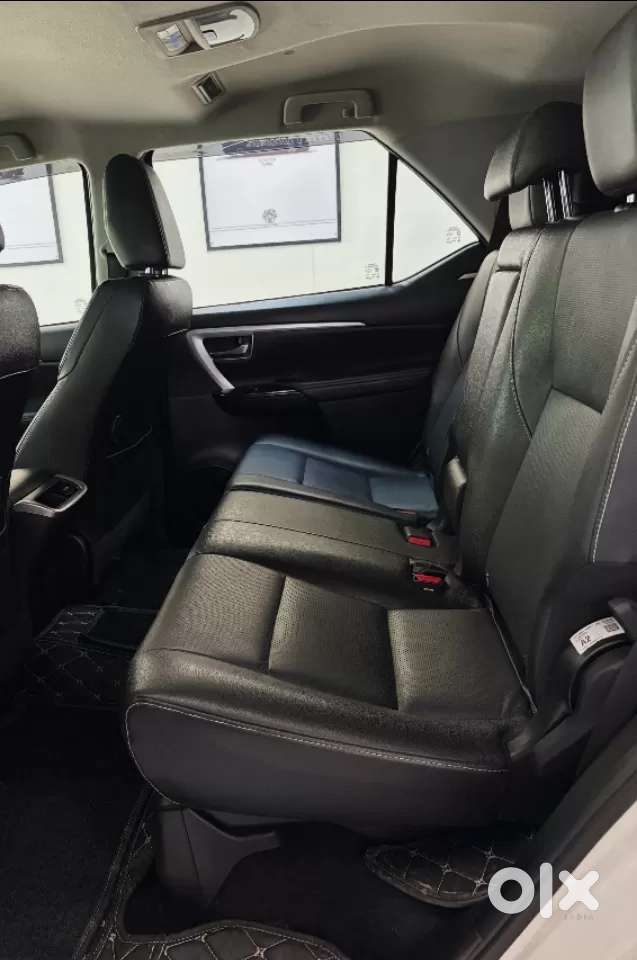 Toyota Fortuner 4x2 At 2.7 Petrol, 2025, Petrol