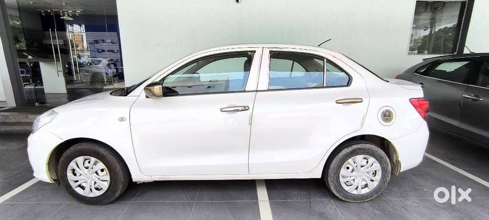 Maruti Suzuki Dzire 1.2 Lxi, 2023, Petrol