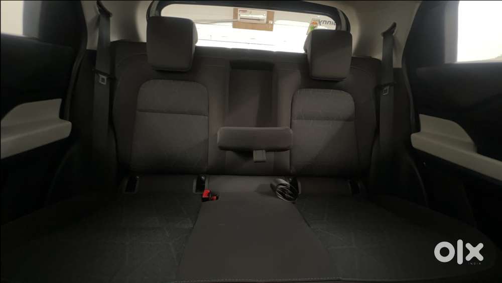 Tata Punch 1.2 Revotron Creative Dual Tone, 2022, Petrol