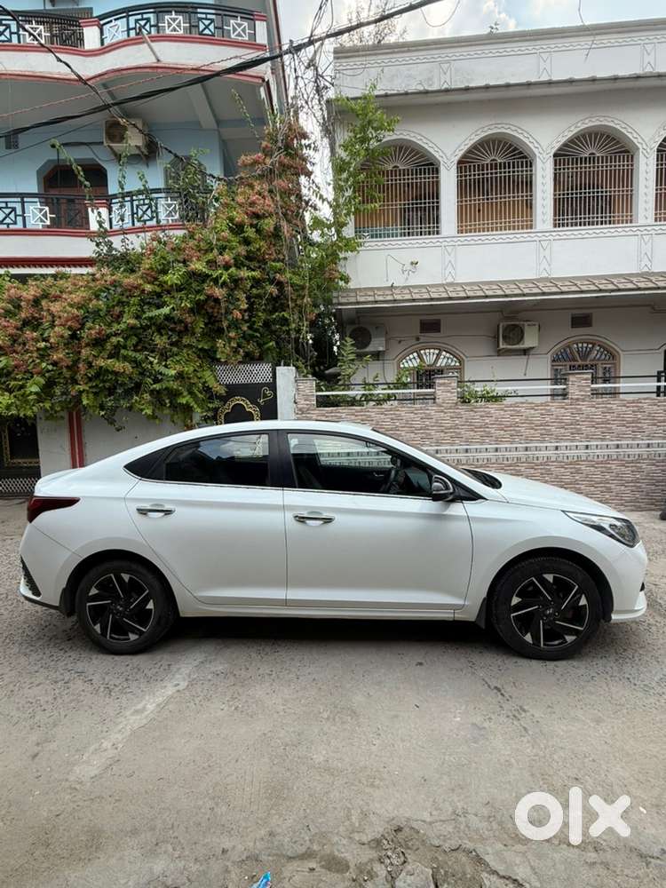 Hyundai Verna Sx(o) Turbo Dct