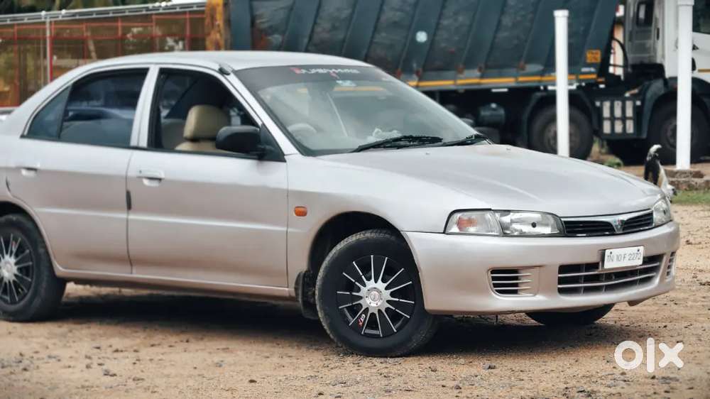 Mitsubishi Lancer 2003 Model