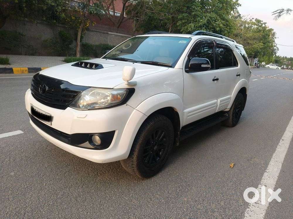 Toyota Fortuner 2011-2016 4x2 Manual, 2012, Diesel