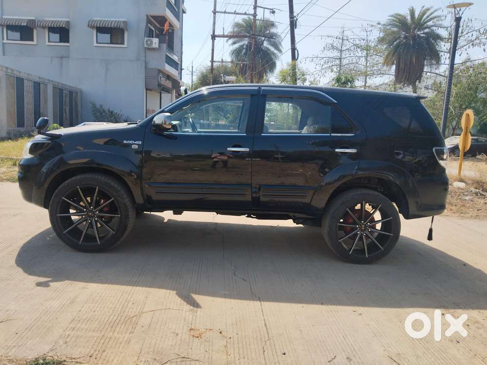 Toyota Fortuner, 2011, Diesel