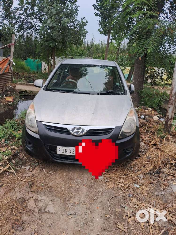 Hyundai I20 Sportz 2012 Diesel Car