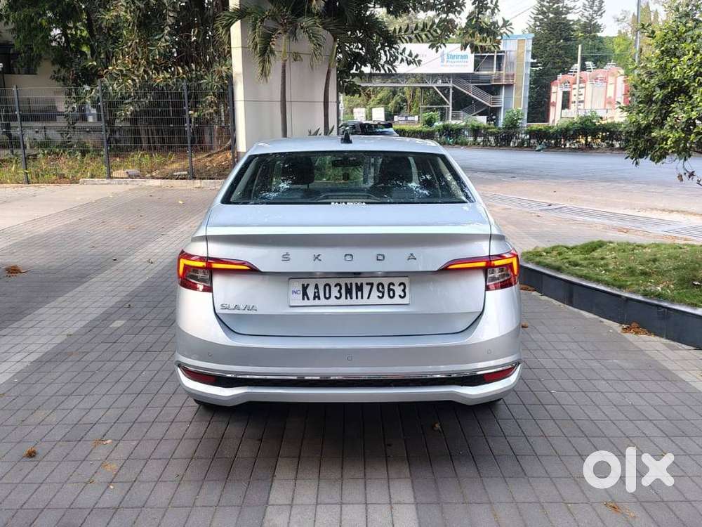 Skoda Slavia 1.0 Tsi Style At, 2023, Petrol