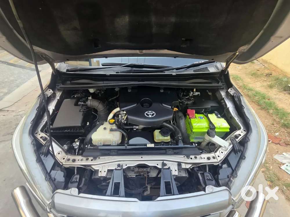 Toyota Innova Crysta 2016 Diesel 210000 Km Driven Show Room Trak  Ex