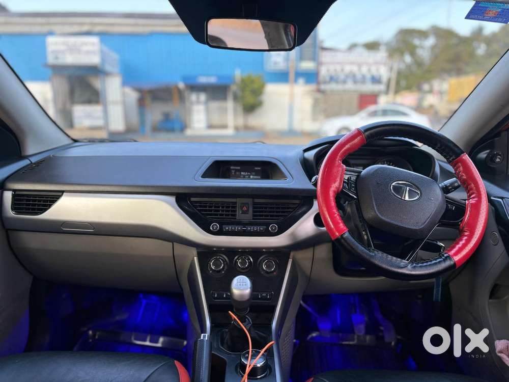 Tata Nexon 1.5 Revotorq Xm (s), 2017, Diesel