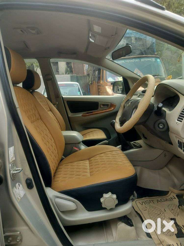 Toyota Innova 2.5 Gx 8 Seater Limited Edition, 2013, Diesel