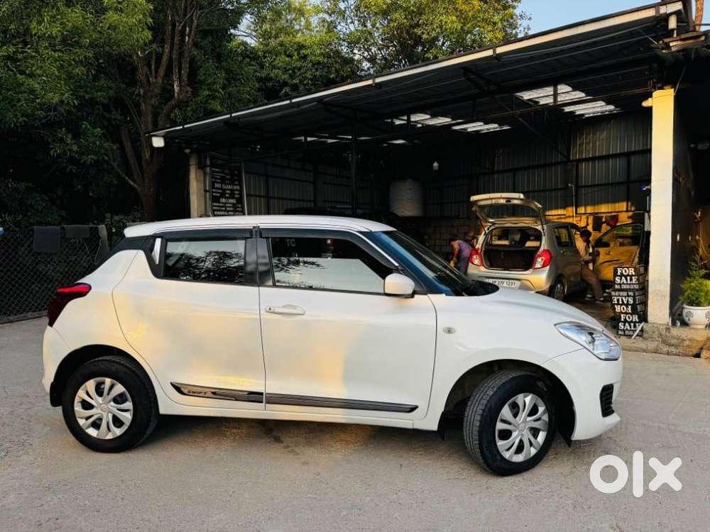 Maruti Suzuki Swift Lxi Option, 2022, Petrol