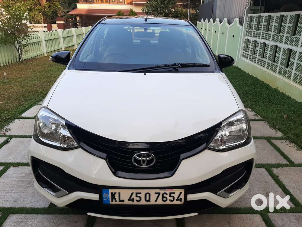 Toyota Etios Liva 1.2 V, 2018, Petrol