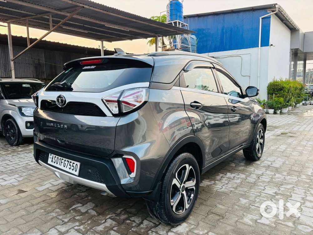 Tata Nexon 1.5 Revotorq Xz Plus Hs Dual Tone, 2022, Petrol