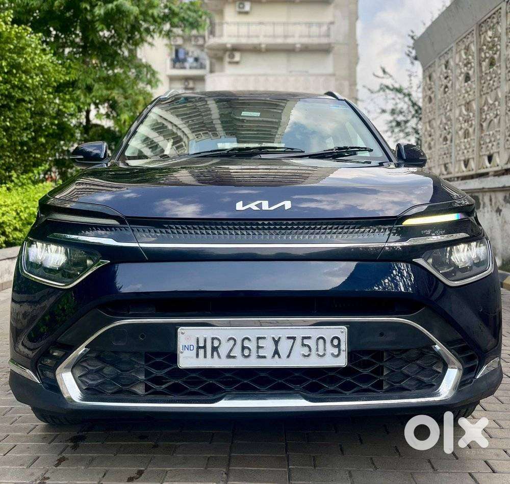 Kia Carens 1.4 Luxury 7 Str, 2022, Petrol