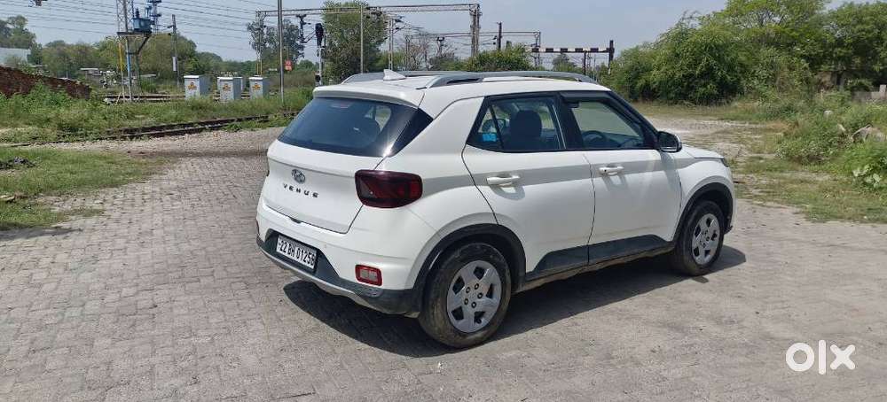 Hyundai Venue S 1.2 Petrol, 2022, Petrol