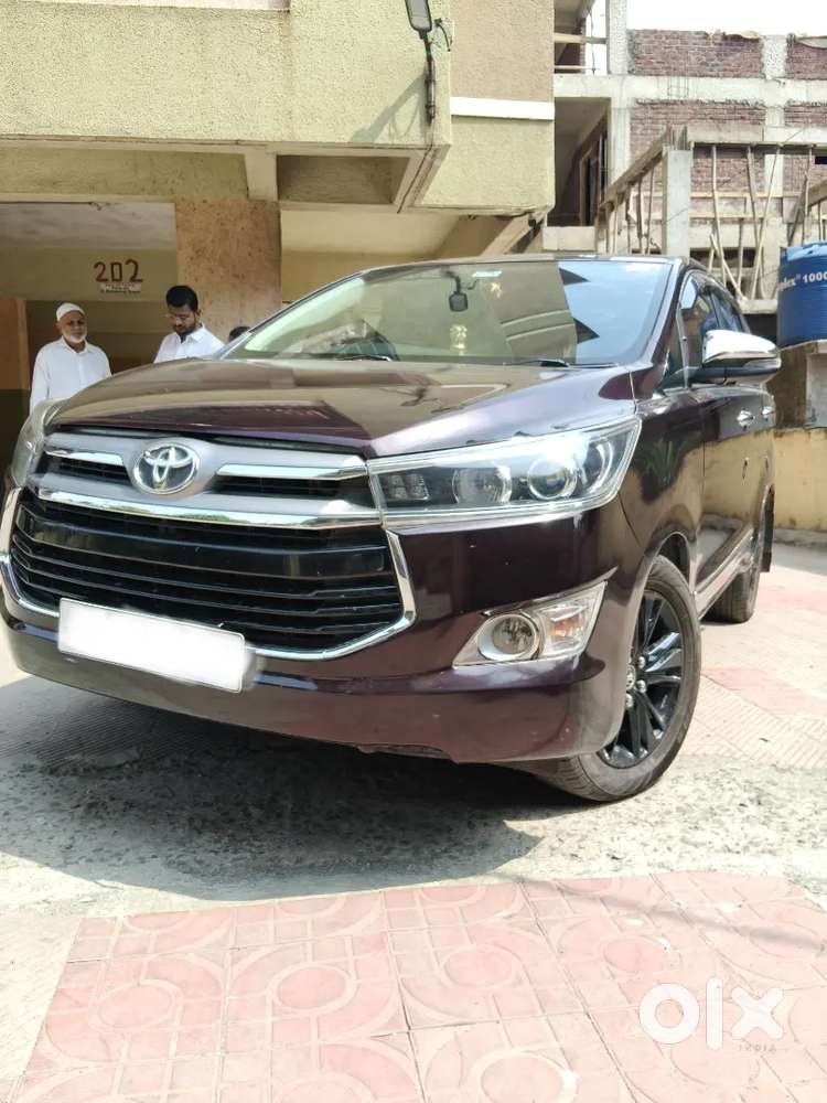 Toyota Innova Crysta 2018 Diesel Well Maintained