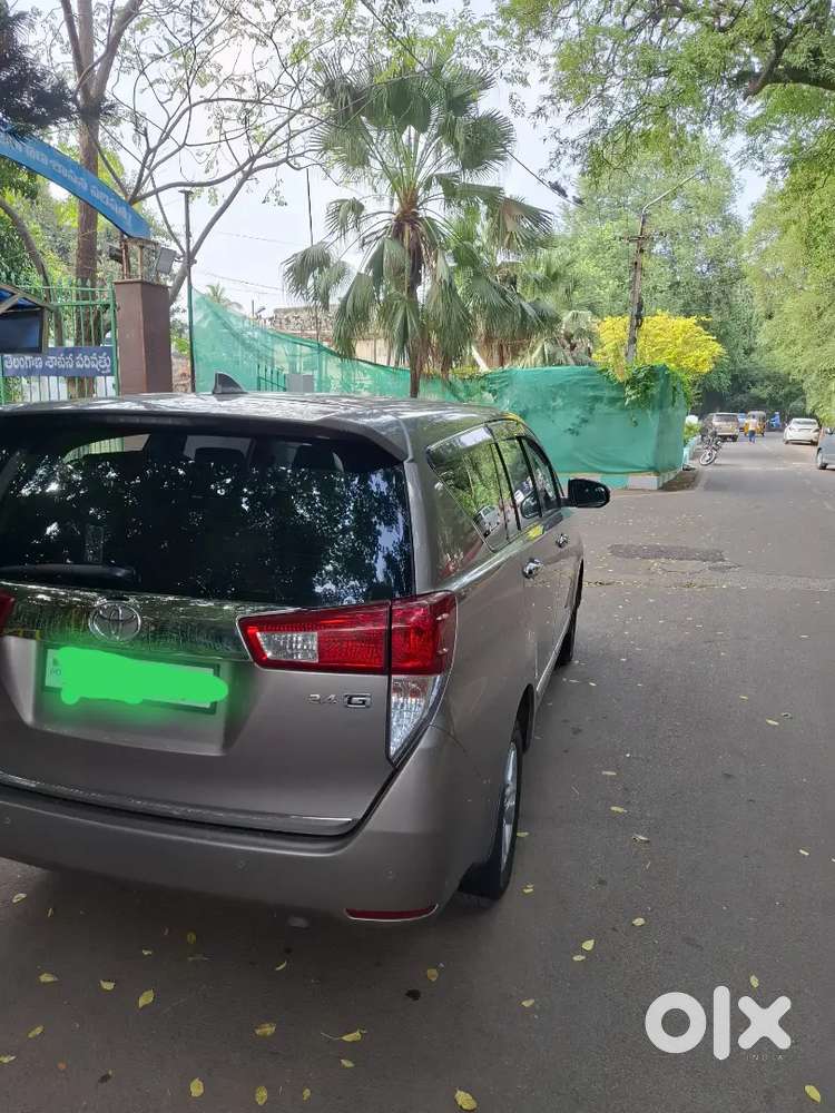 Toyota Innova Crysta 2.4 Plus 2019