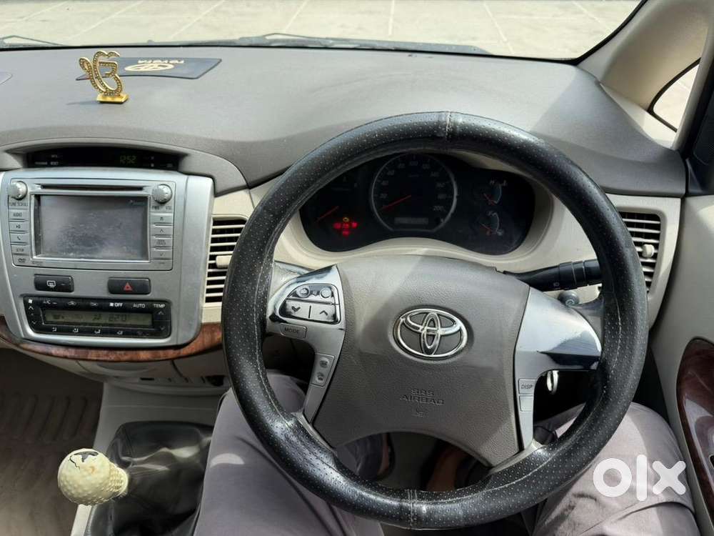 Toyota Innova V Varient 2012 Diesel Well Maintained