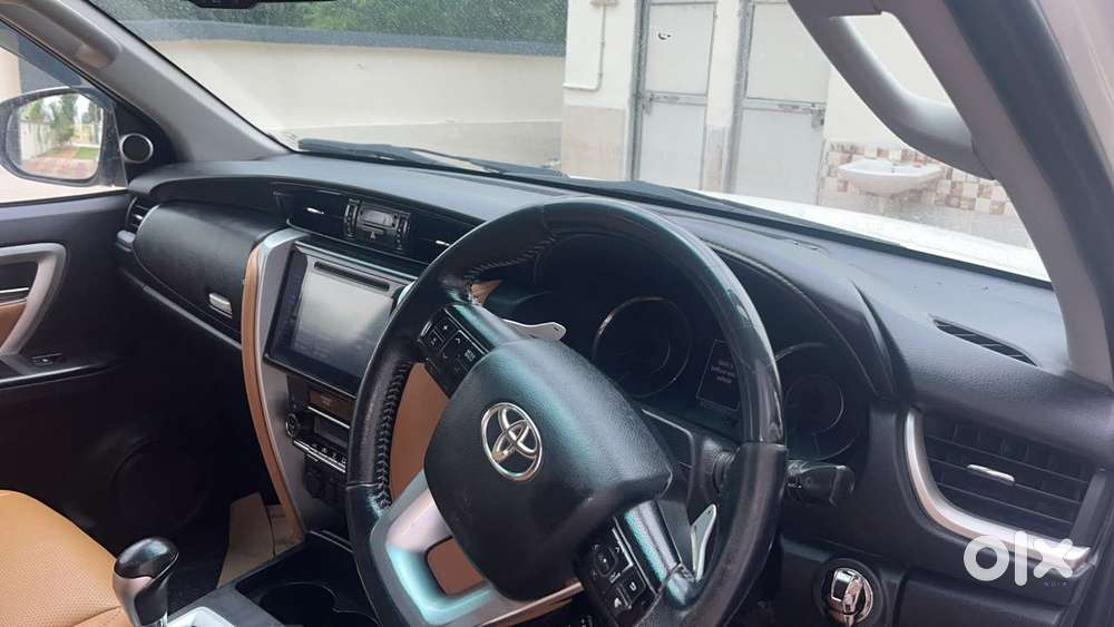 Toyota Fortuner 4x2 At 2.8 Diesel, 2019, Diesel