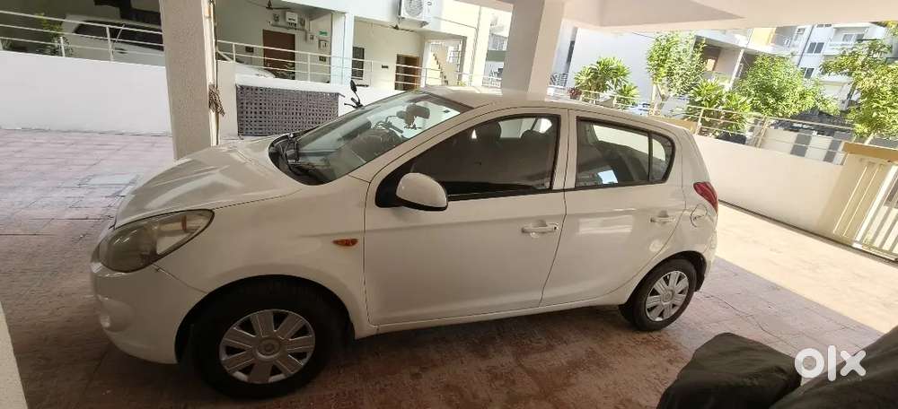 Hyundai I20 November 2010 Petrol/cng 95500 Km Driven