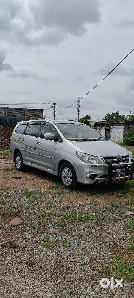 2011 -12 Diesel, Super Good Condition,,runnig Vehicle , Front 80% Tyr