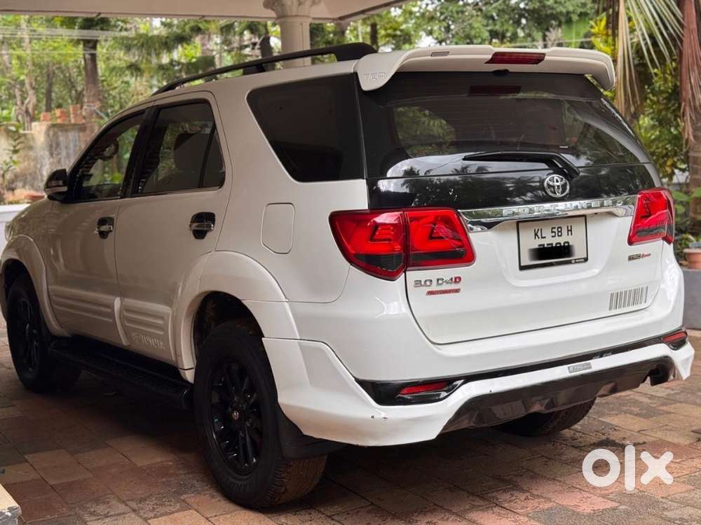 Toyota Fortuner 2012 Diesel 155000 Km Driven