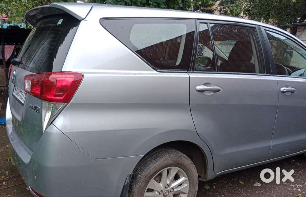 Toyota Innova Crysta 2017 Diesel 220000 Km Driven Company Maintained