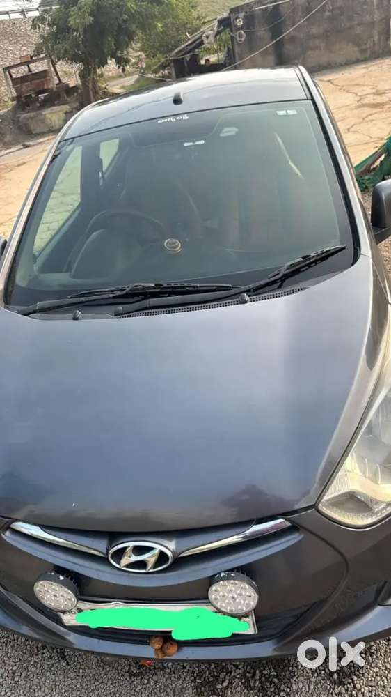 Hyundai Eon 2015 Petrol&lpg 120000 Km Driven