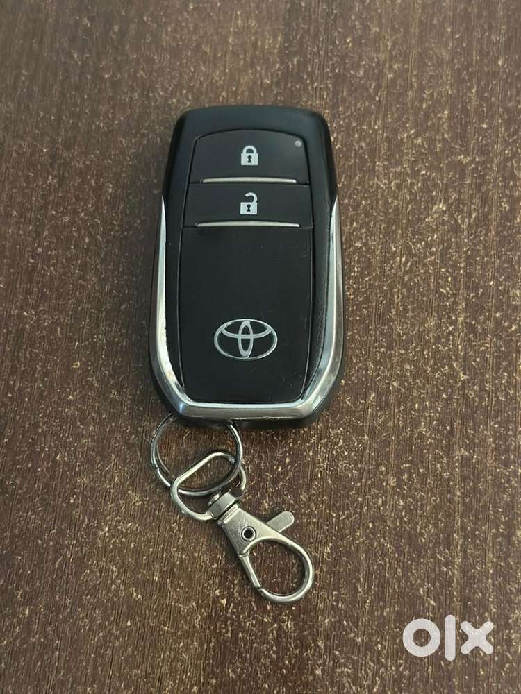Toyota Innova Crysta Diesel 2016