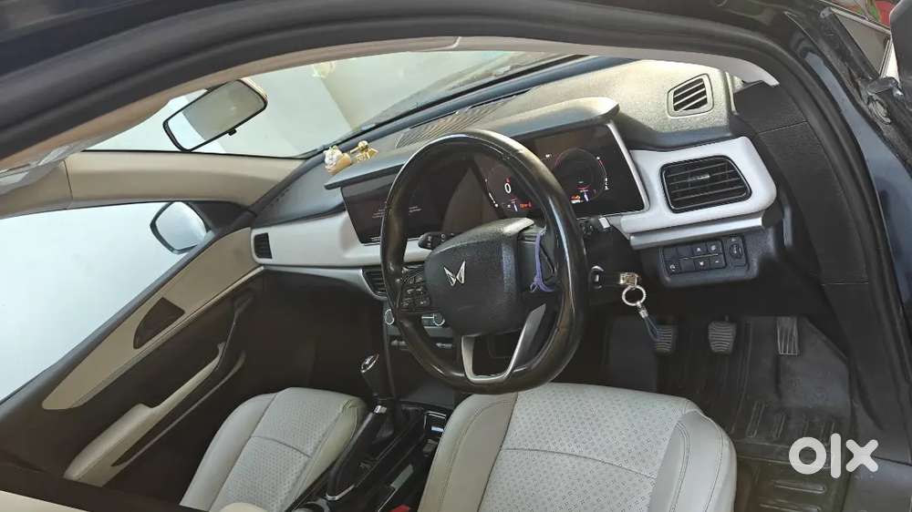 Mahindra Xuv700 Petrol 2022
