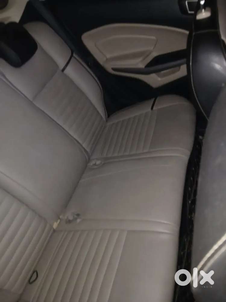 Ford Ecosport Titanium Plus 2021 Untaching Car