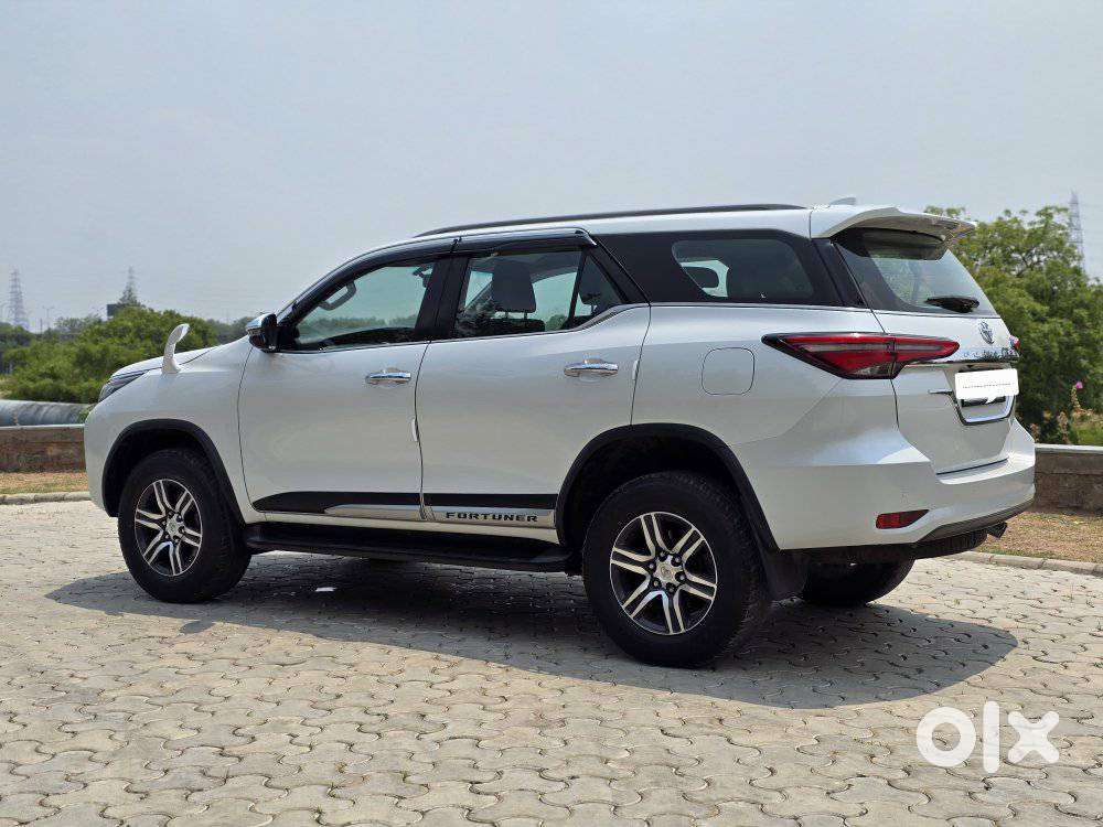 Toyota Fortuner 4x2 At 2.7 Petrol, 2024, Petrol