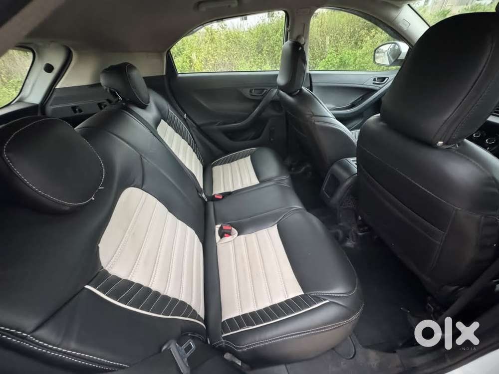 Tata Nexon Smart Plus1.2 Revotron Petrol 5 Mt, 2024, Cng & Hybrids