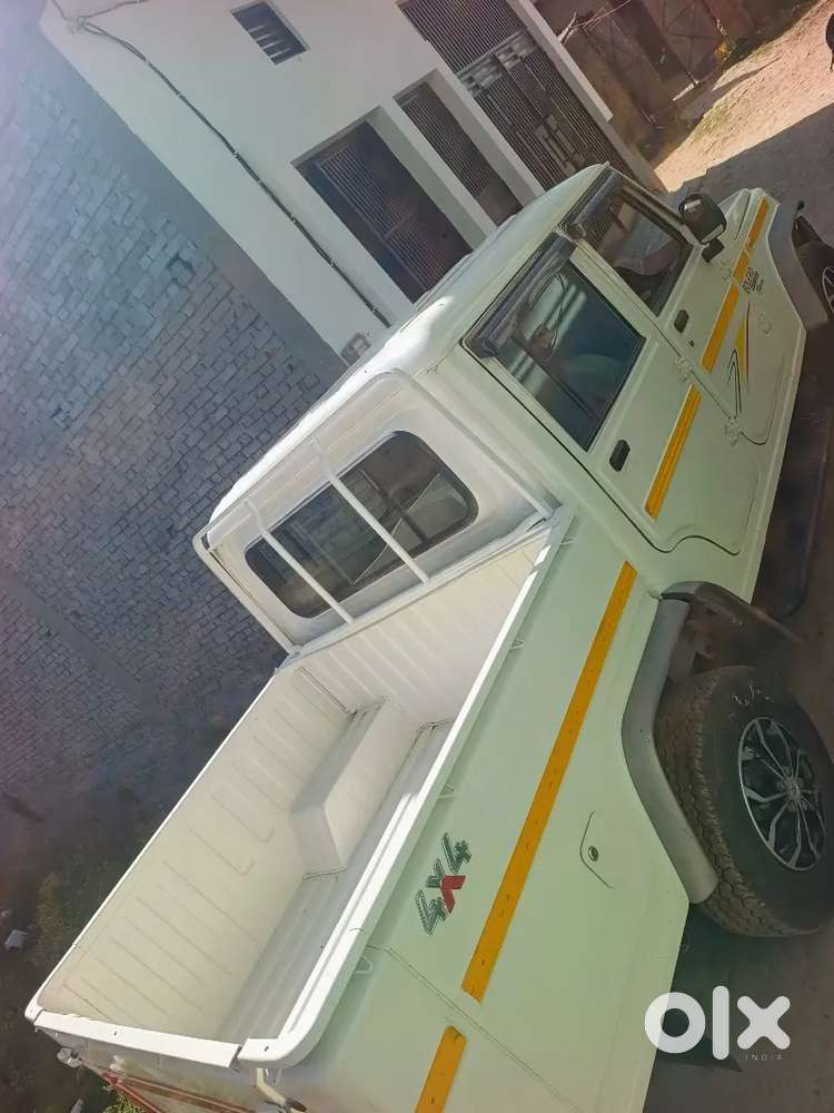 Mahindra Camper