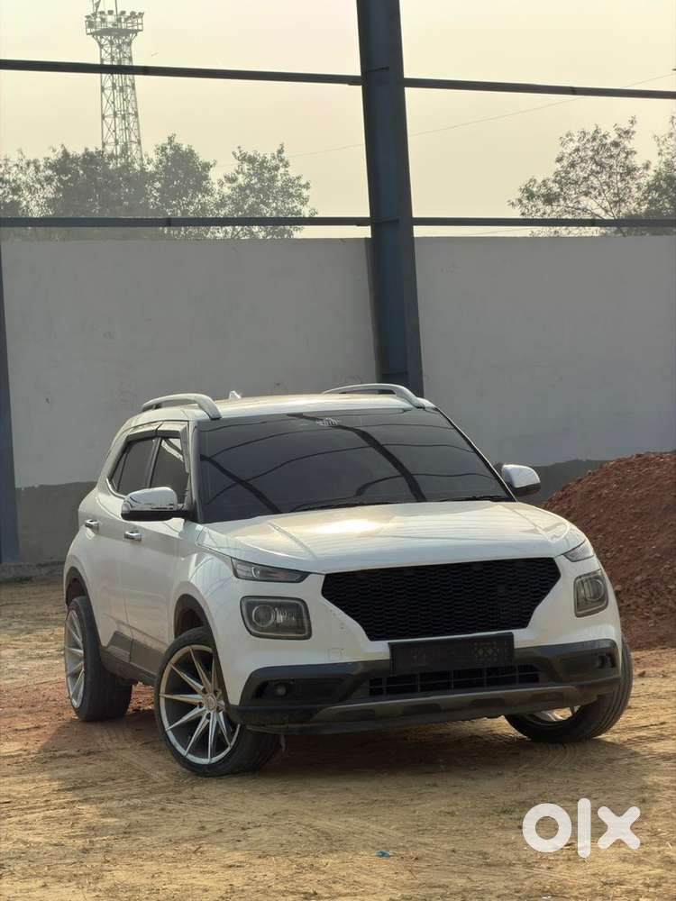 Hyundai Venue Petrol 2020