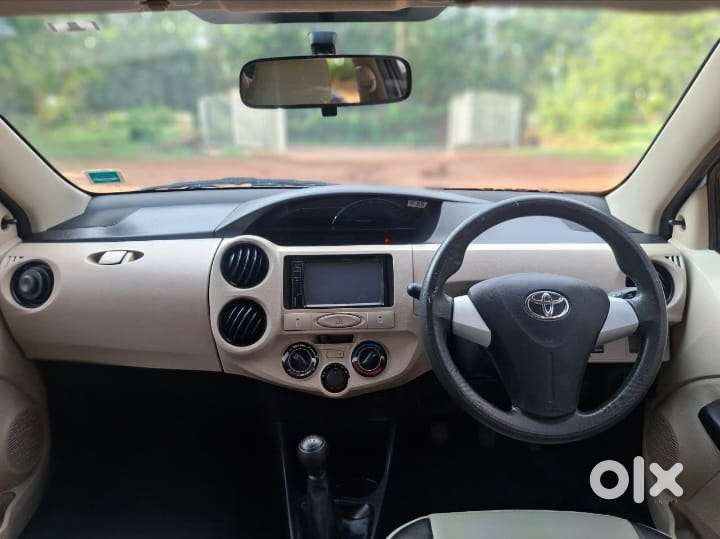 Toyota Etios Liva [2017-2020] 1.2 G Sp, 2017, Petrol