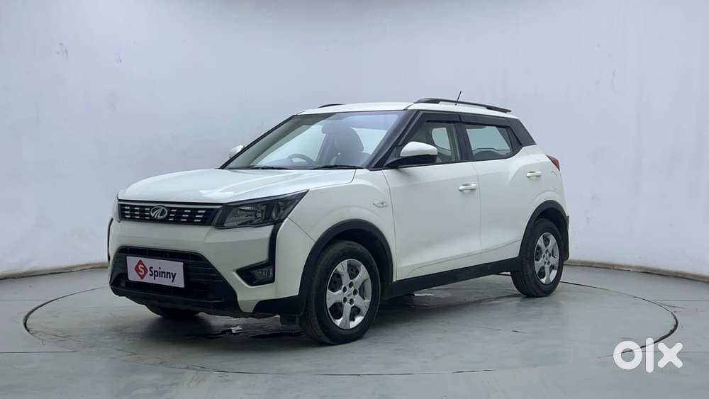 Mahindra Xuv300 1.2 W6 Amt Petrol, 2021, Petrol