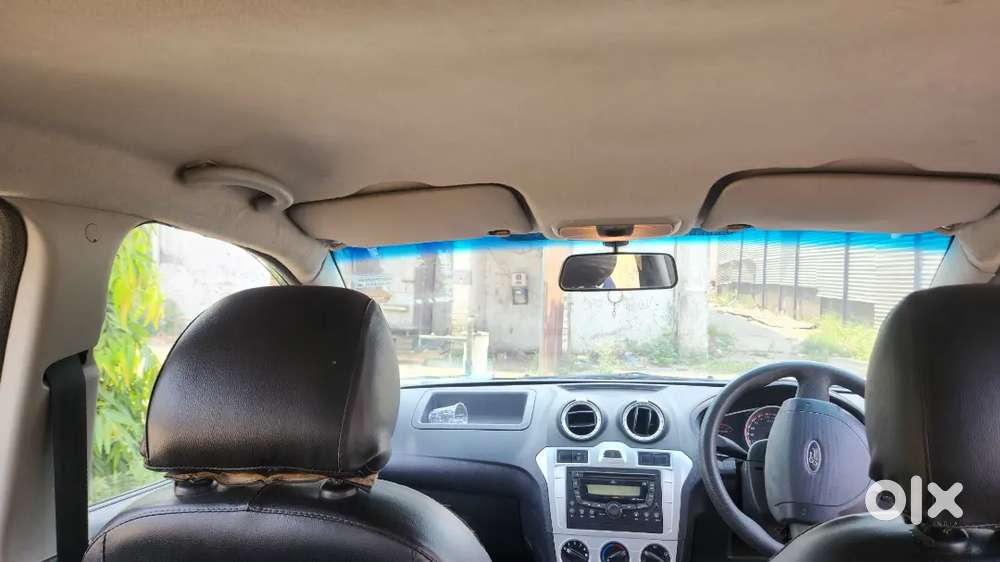 Ford Figo Petrol Zxi 2012