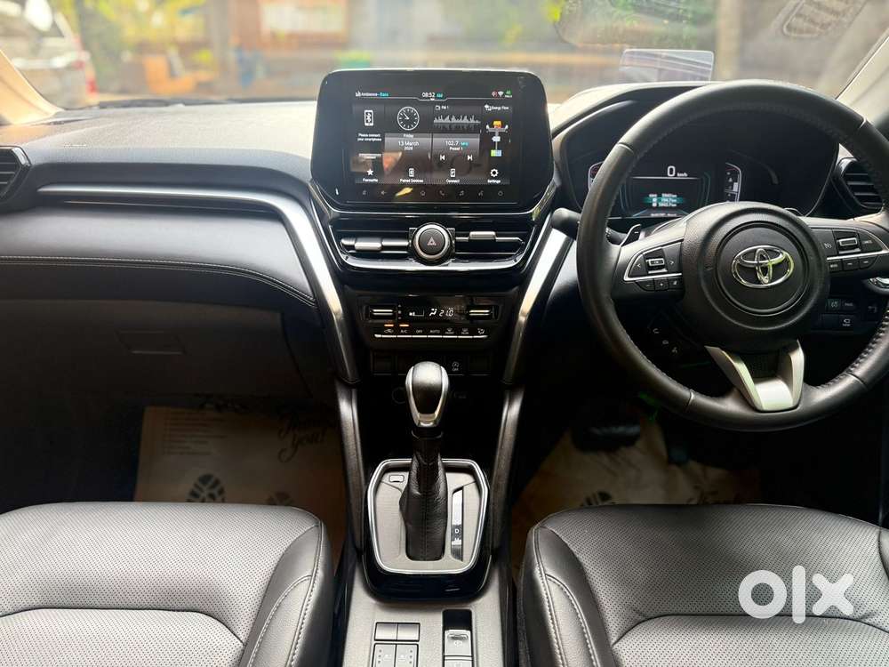 Toyota Urban Cruiser Hyryder 1.5 V Neo Drive At, 2025, Petrol